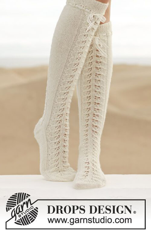 zokni10drops fabel - Siulų dama - siūlai mezgėjoms megzti kojines megztinius šalikus šalikas megztinis siūlų parduotuvė pigiausi siūlai geriausi pasiūlymai nemokama registracija - Siūlų Dama Siūlų pasaulis https://www.siuludama.lt Drops <strong>Sudėtis</strong>: 75 % vilna, 25 % poliamidas <strong>Svoris/ilgis</strong>: 50 g apie 205 m <strong>Rekomenduojamas virbalų dydis</strong>: 2,5 mm <strong>Mezgimo tankumas</strong>: 10 x 10 mm = 26 akys x 34 eilės <strong>Priežiūra</strong>: tinka skalbti skalbimo mašinoje, 40°C, nenaudoti minkštiklio DRP-fabel