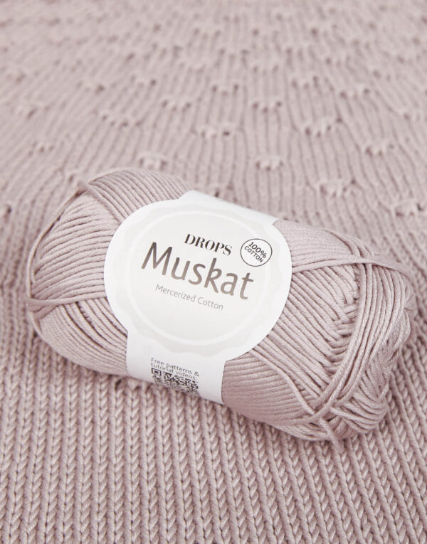 20200203 dropsss20 8 - Siulų dama - siūlai mezgėjoms megzti kojines megztinius šalikus šalikas megztinis siūlų parduotuvė pigiausi siūlai geriausi pasiūlymai nemokama registracija - Siūlų Dama Siūlų pasaulis https://www.siuludama.lt <strong>Sudėtis</strong>: 100 %  merserizuota Egipto medvilnė <strong>Svoris/ilgis</strong>: 50 g apie 100 m <strong>Rekomenduojamas virbalų dydis</strong>: 4 mm <strong>Mezgimo tankumas</strong>: 10 x 10 cm = 21 akis x 28 eilės <strong>Priežiūra</strong>: tinka skalbti mašinoje, 40°C DRP-muskat