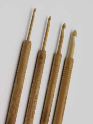 Japoniško bambuko virbalai gaminami nuo 1916 m. Naudojami tik kruopščiai atrinkti moso ir madake bambukai. Priemonės ypač kietos ir atsparios, nupoliruotu paviršiumi, todėl siūlai puikiai sloysta paviršiumi, malonūs lietimui.