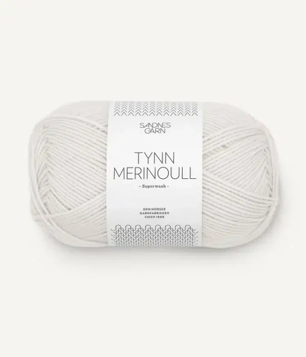 1015 tynn merinoull - Siulų dama - siūlai mezgėjoms megzti kojines megztinius šalikus šalikas megztinis siūlų parduotuvė pigiausi siūlai geriausi pasiūlymai nemokama registracija - Siūlų Dama Siūlų pasaulis https://www.siuludama.lt <strong>Sudėtis</strong>: 100 % merino vilna <strong>Svoris/ilgis</strong>: 50 g apie 175 m <strong>Rekomenduojamas virbalų dydis</strong>: 3.0 mm <strong>Priežiūra</strong>: skalbti mašina iki 30 °C SND-tynnmerinoull